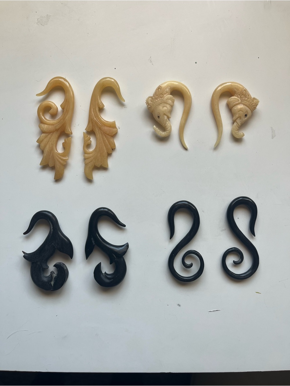 Carved size 2 Ear Stretchers in Cream and Black - Set of 8